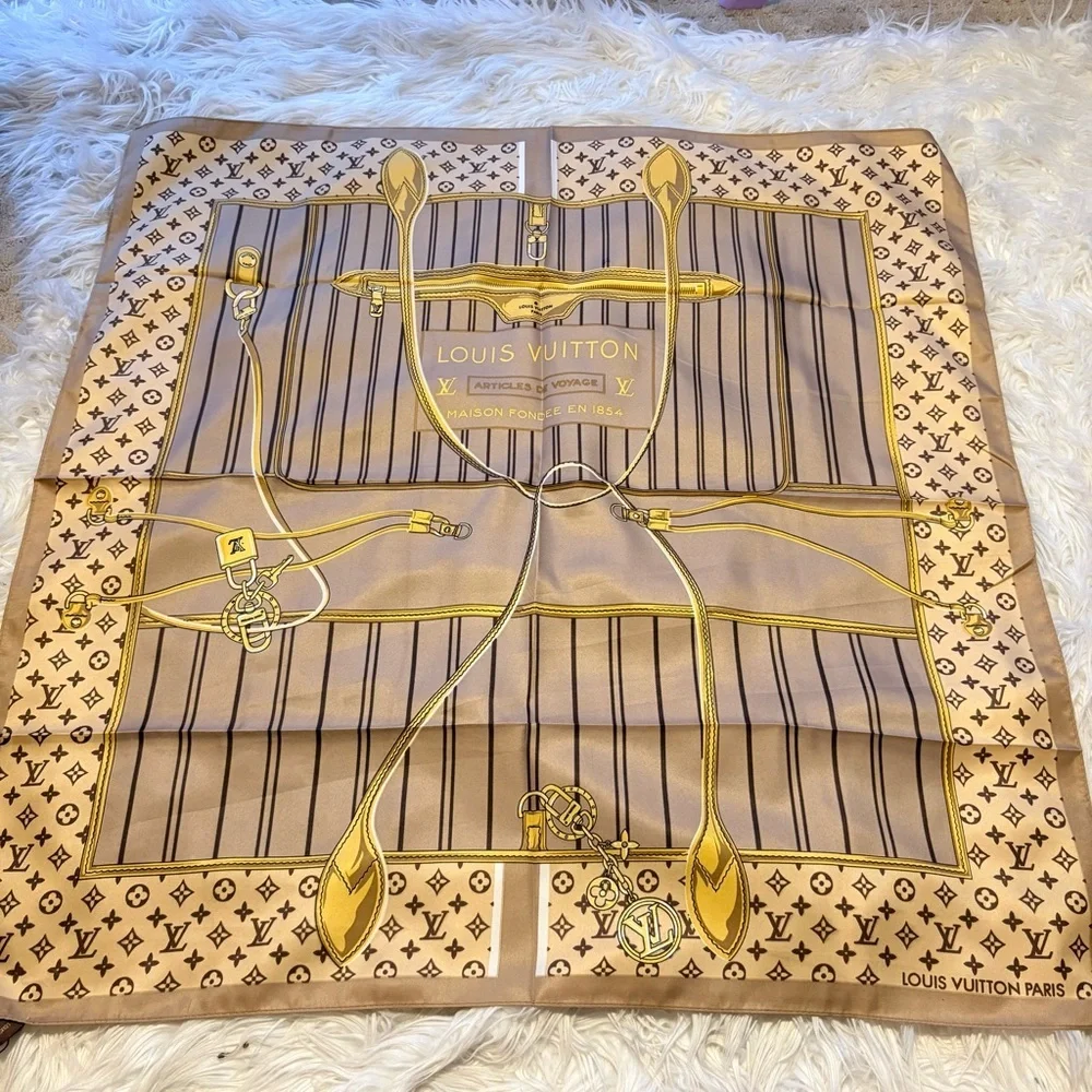 My Neverfull Shawl 35x35 inch luxury vibes Silky scarf LOUIS VUlTTON‼️LAST ONE